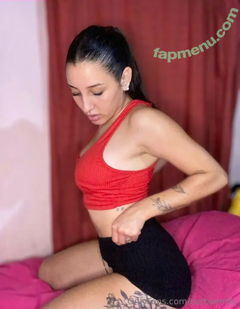 curbyemily nude photo #0001 (curbyemily)
