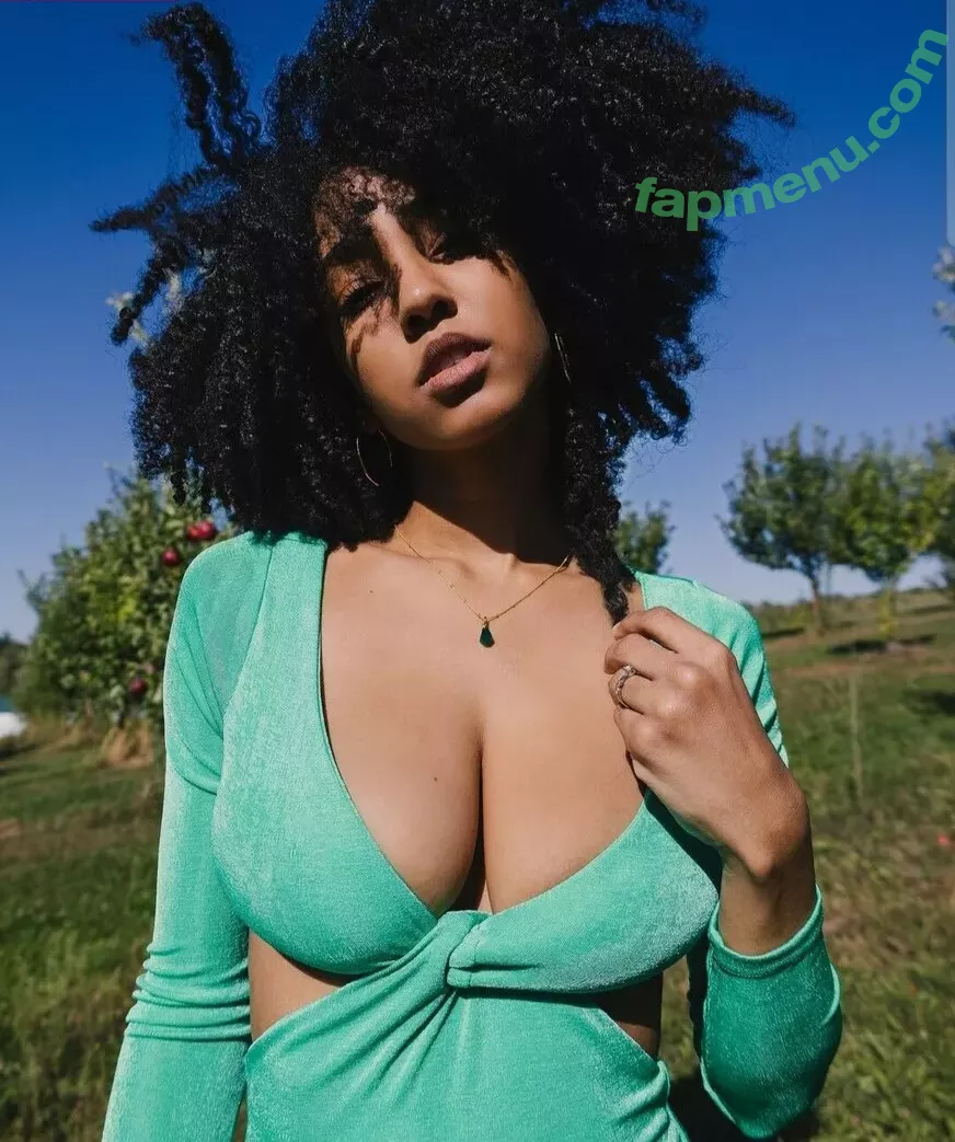 Curlswithv nude photo #0004 (fitmamainspires)