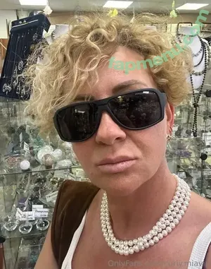 curly.miavip / miamatangi nude photo #0093