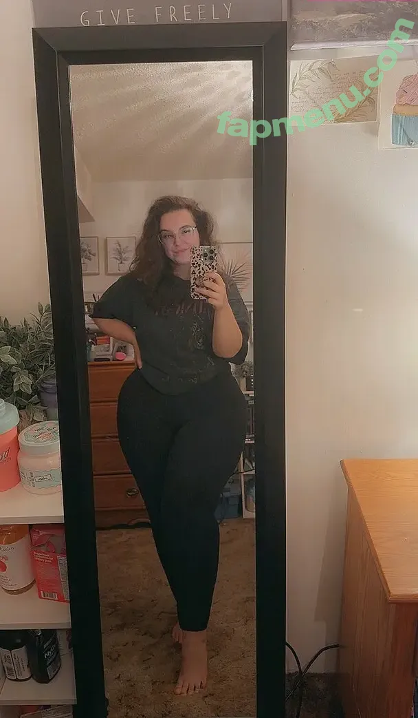 curlyfrycrissy nude photo #0011 (curlyfries / curvycurlychrisy)