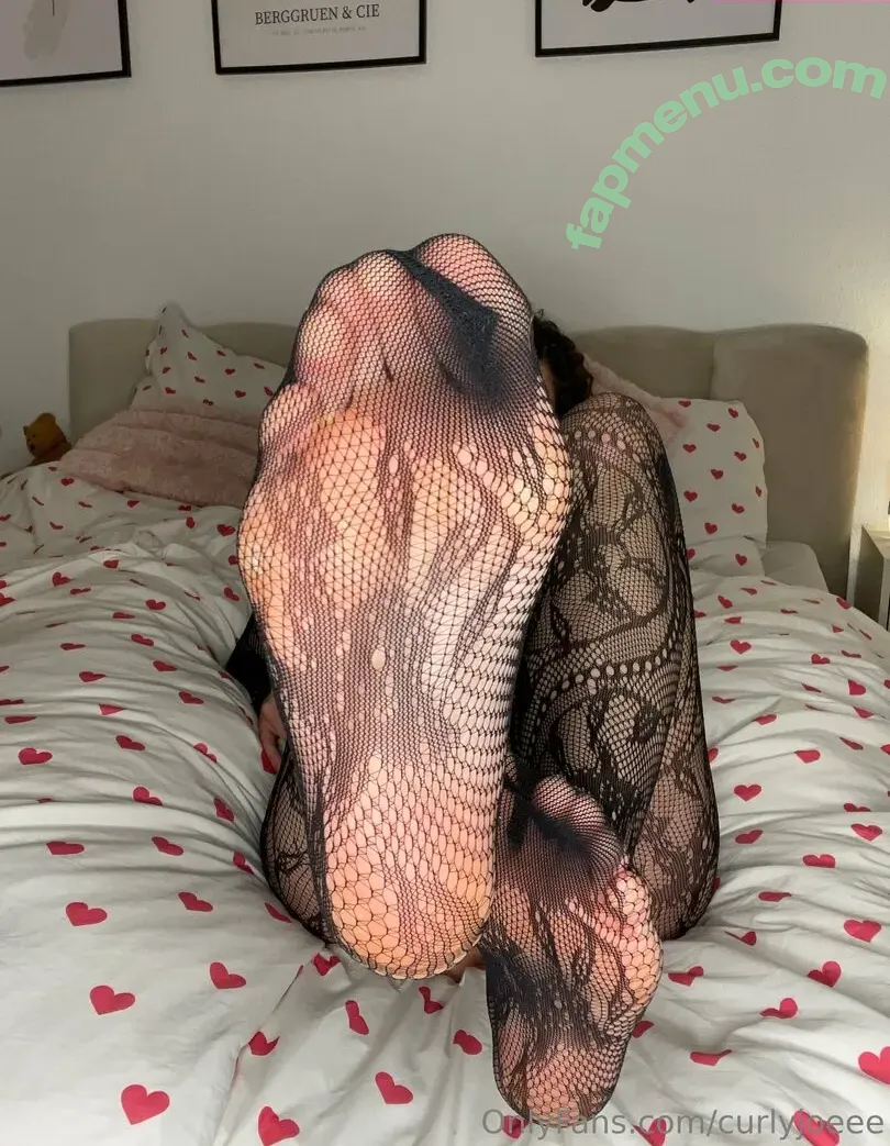curlyjoeee nude photo #0004 (curlyjoee)