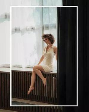 curlywiktoria / curlyvictoria / curlyyycue / wiktoria moldawiak nude photo #0292