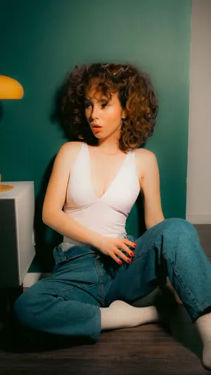curlywiktoria / curlyvictoria / curlyyycue / wiktoria moldawiak nude photo #0316
