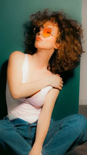 curlywiktoria / curlyvictoria / curlyyycue / wiktoria moldawiak nude photo #0319