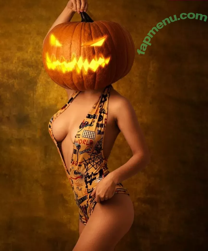 curlywiktoria nude photo #0099 (curlyvictoria / curlyyycue / wiktoria moldawiak)