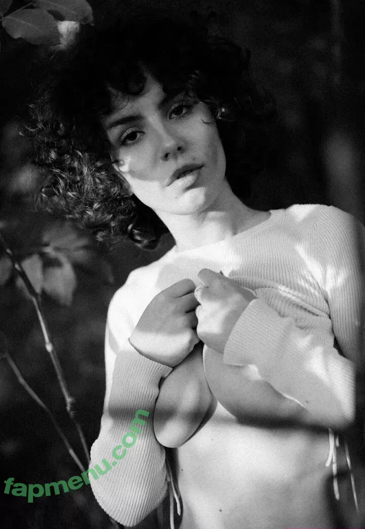 curlywiktoria nude photo #0199 (curlyvictoria / curlyyycue / wiktoria moldawiak)