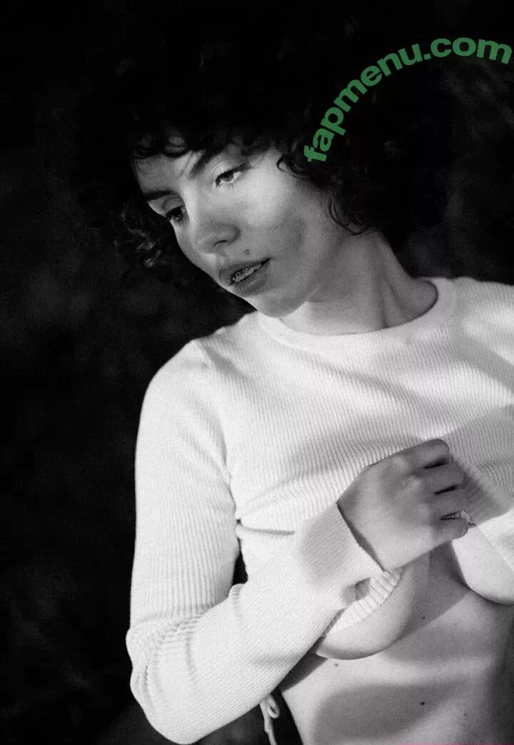curlywiktoria nude photo #0201 (curlyvictoria / curlyyycue / wiktoria moldawiak)