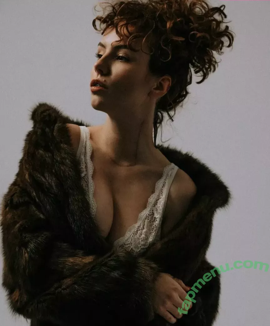 curlywiktoria nude photo #0283 (curlyvictoria / curlyyycue / wiktoria moldawiak)