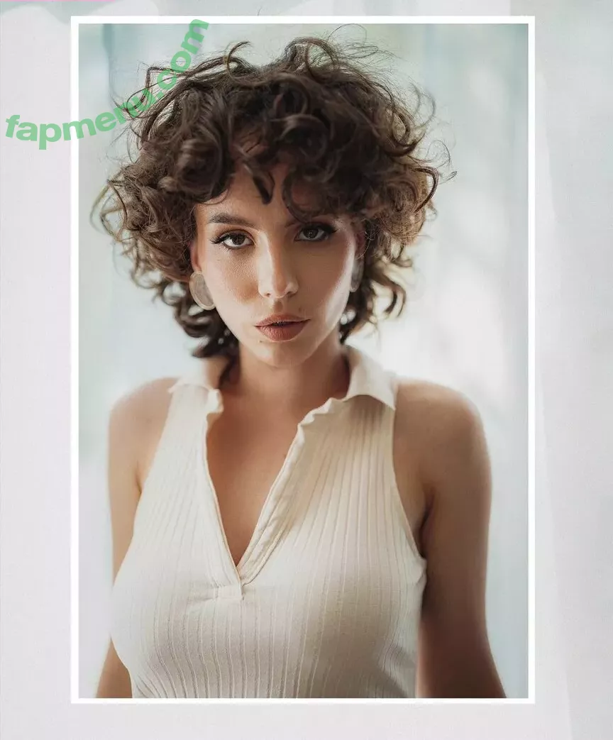 curlywiktoria nude photo #0286 (curlyvictoria / curlyyycue / wiktoria moldawiak)