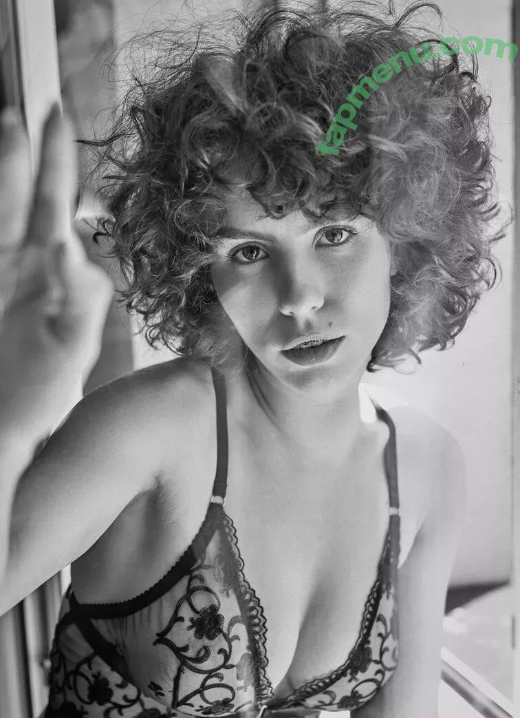 curlywiktoria nude photo #0300 (curlyvictoria / curlyyycue / wiktoria moldawiak)