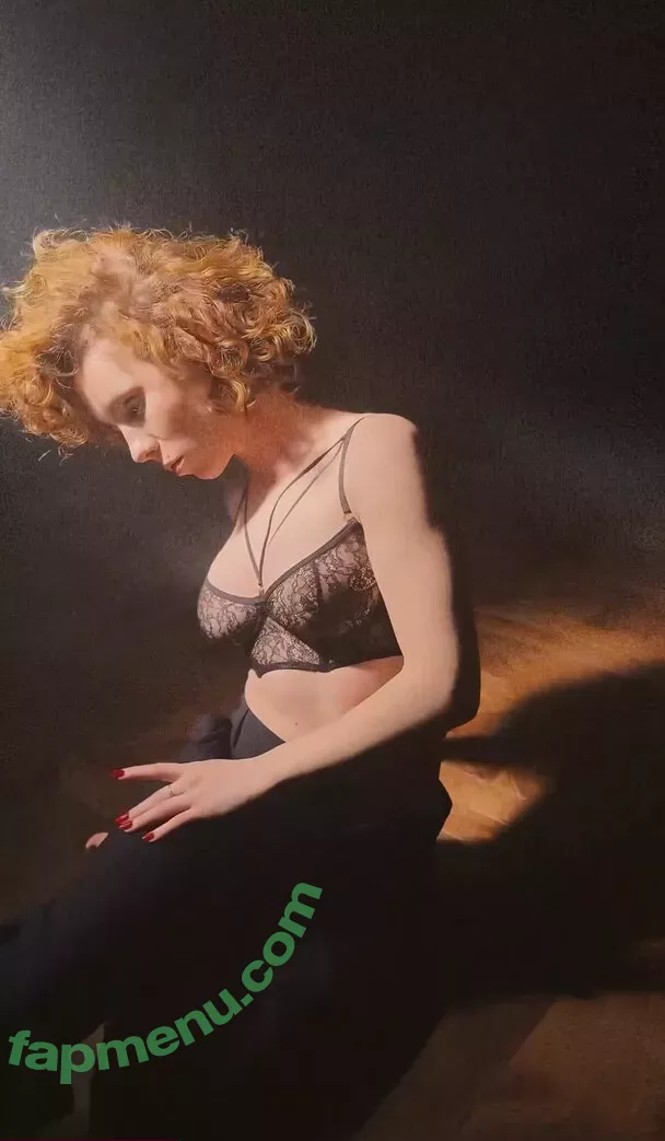 curlywiktoria nude photo #0324 (curlyvictoria / curlyyycue / wiktoria moldawiak)