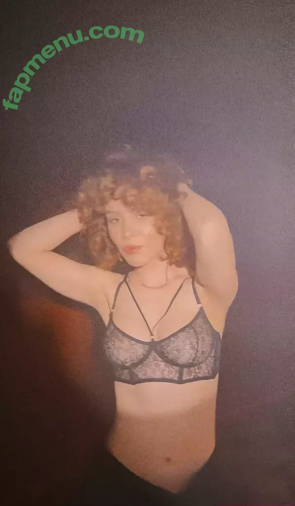 curlywiktoria nude photo #0330 (curlyvictoria / curlyyycue / wiktoria moldawiak)