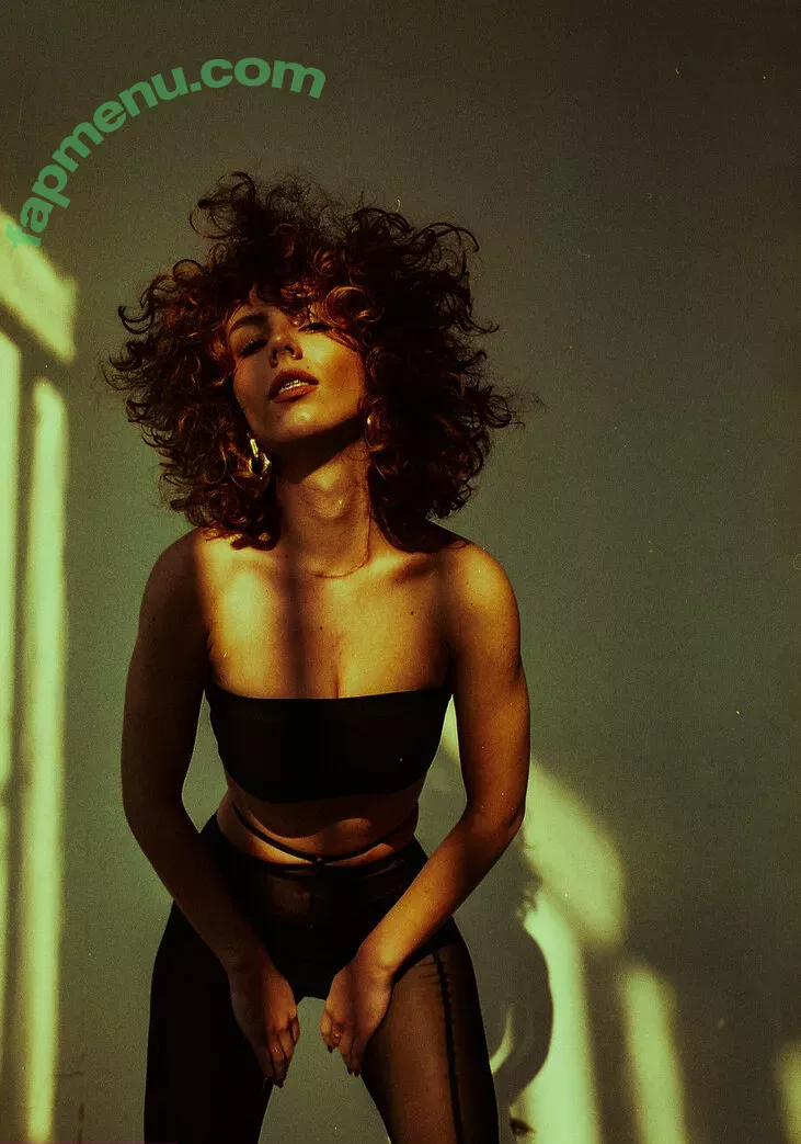 curlywiktoria nude photo #0417 (curlyvictoria / curlyyycue / wiktoria moldawiak)