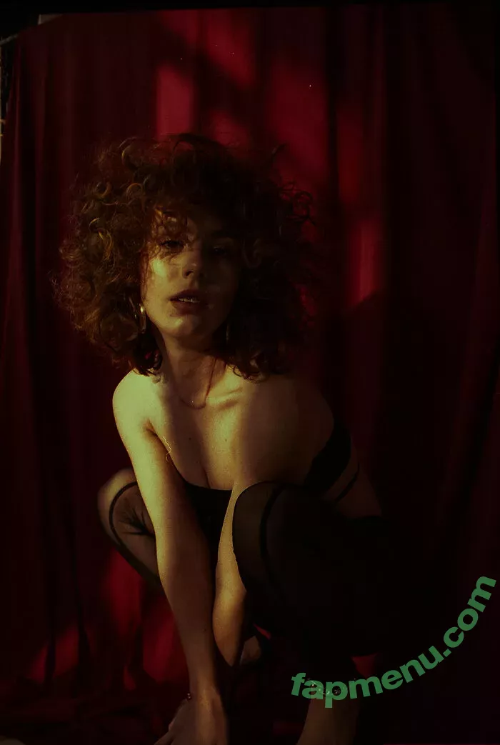 curlywiktoria nude photo #0426 (curlyvictoria / curlyyycue / wiktoria moldawiak)