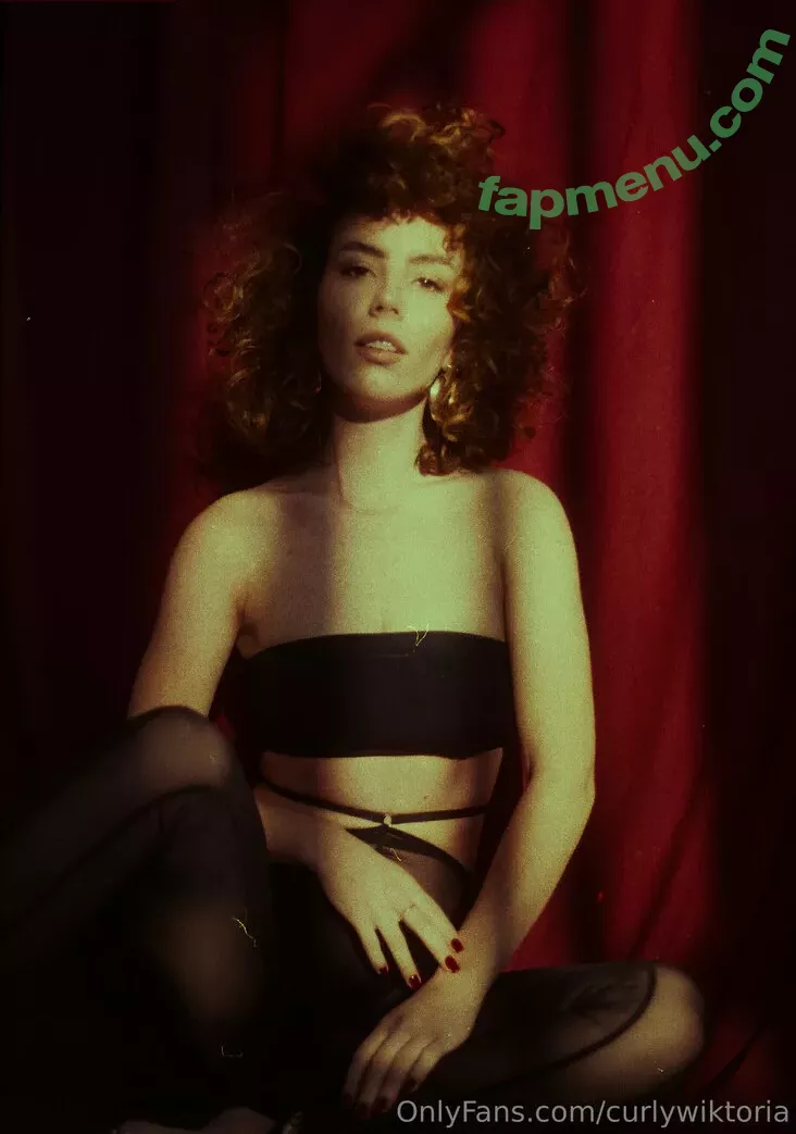 curlywiktoria nude photo #0427 (curlyvictoria / curlyyycue / wiktoria moldawiak)