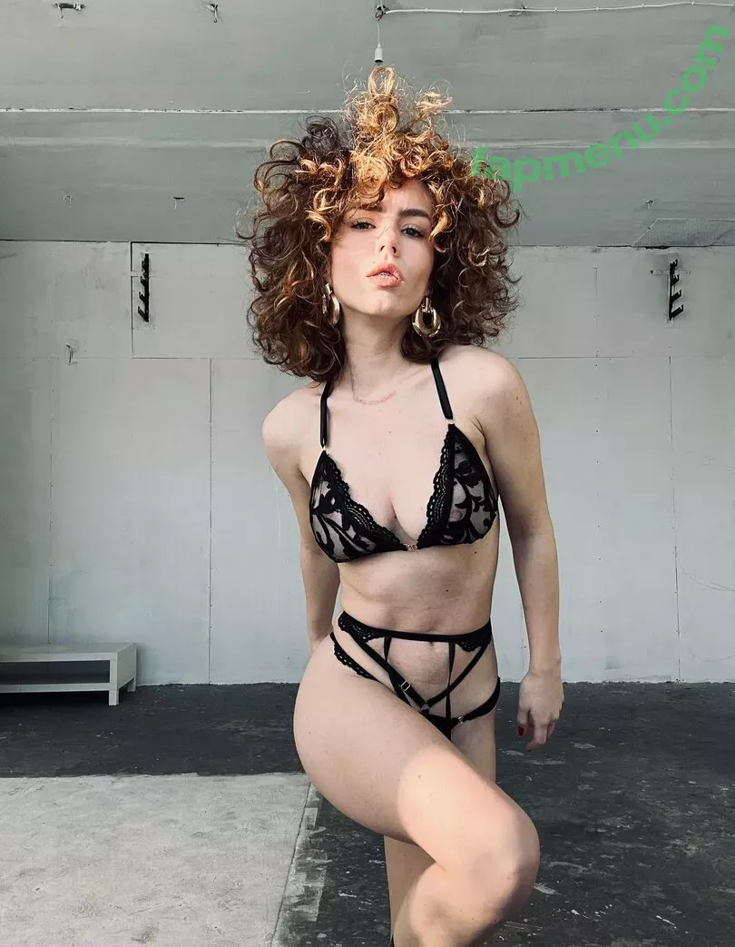 curlywiktoria nude photo #0431 (curlyvictoria / curlyyycue / wiktoria moldawiak)