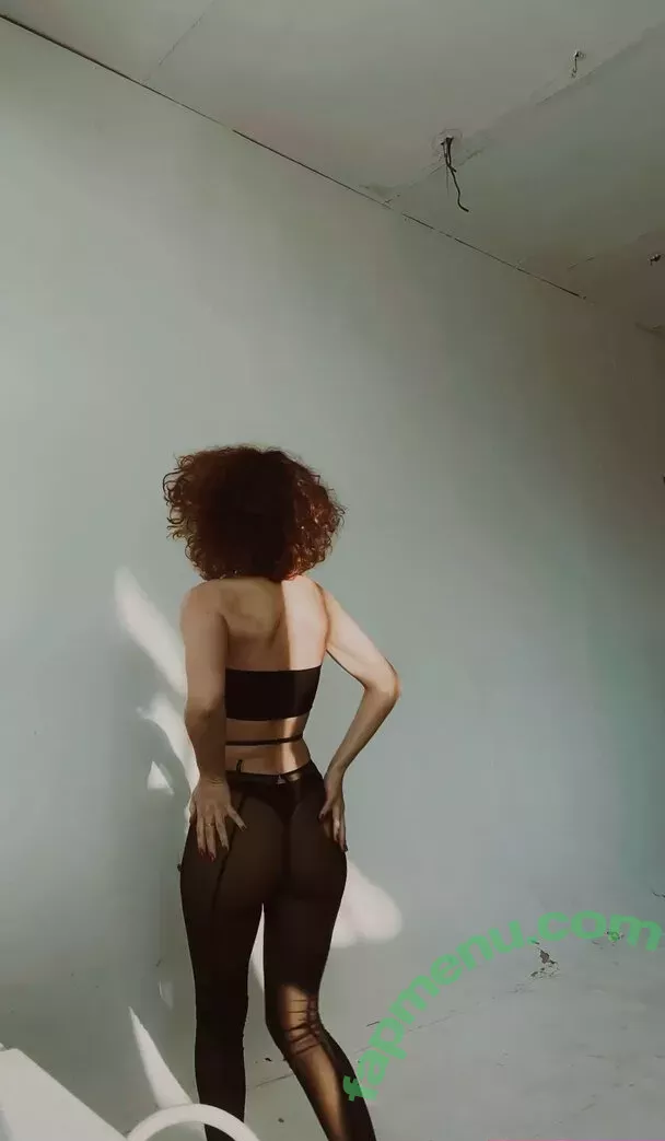 curlywiktoria nude photo #0449 (curlyvictoria / curlyyycue / wiktoria moldawiak)