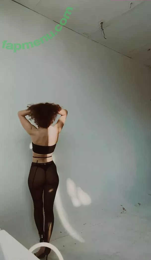 curlywiktoria nude photo #0450 (curlyvictoria / curlyyycue / wiktoria moldawiak)