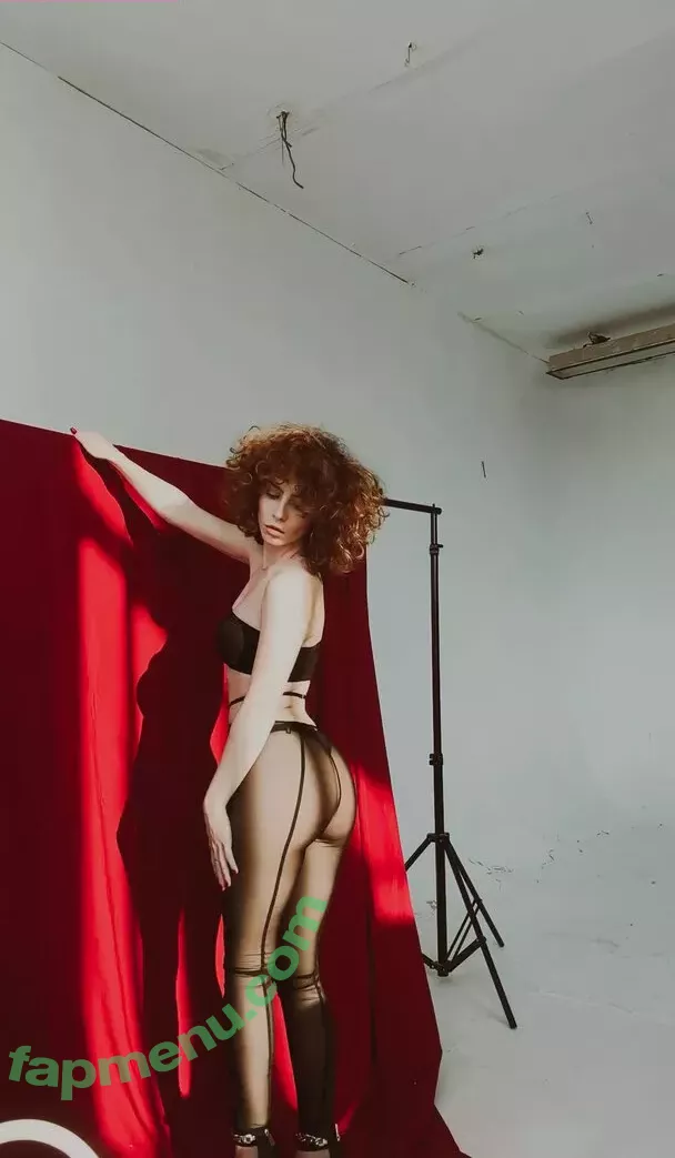 curlywiktoria nude photo #0458 (curlyvictoria / curlyyycue / wiktoria moldawiak)