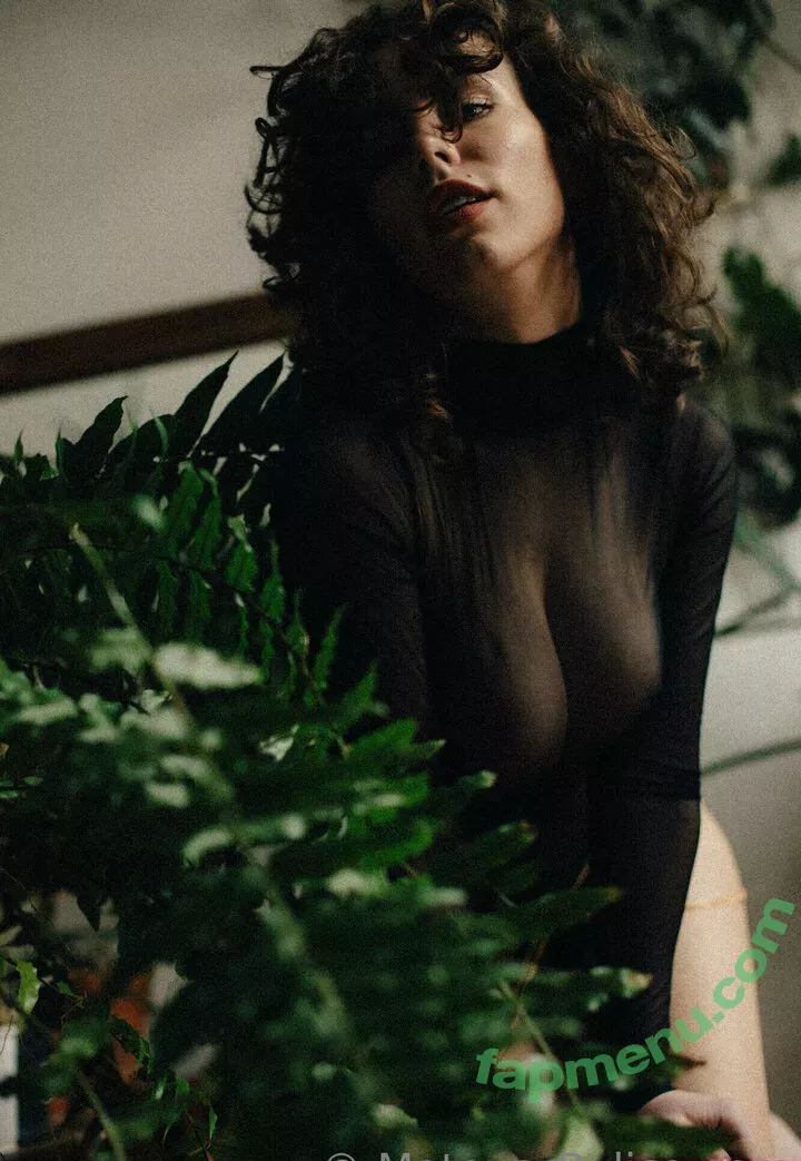 curlywiktoria nude photo #0951 (curlyvictoria / curlyyycue / wiktoria moldawiak)