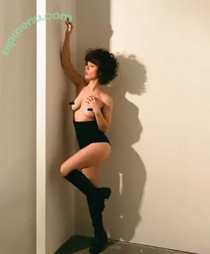 curlywiktoria / curlyvictoria / curlyyycue / wiktoria moldawiak nude photo #1078