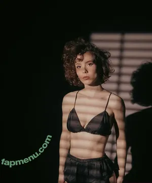 curlywiktoria / curlyvictoria / curlyyycue / wiktoria moldawiak nude photo #1185
