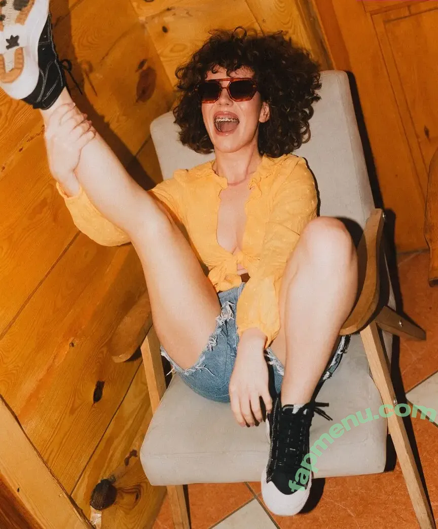 curlywiktoria nude photo #1187 (curlyvictoria / curlyyycue / wiktoria moldawiak)