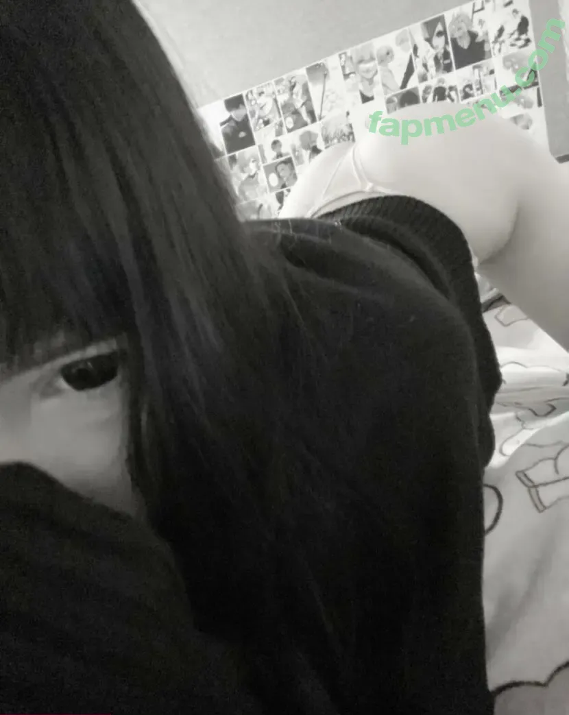 Currsw nude photo #0005 (Cursed / cursace)