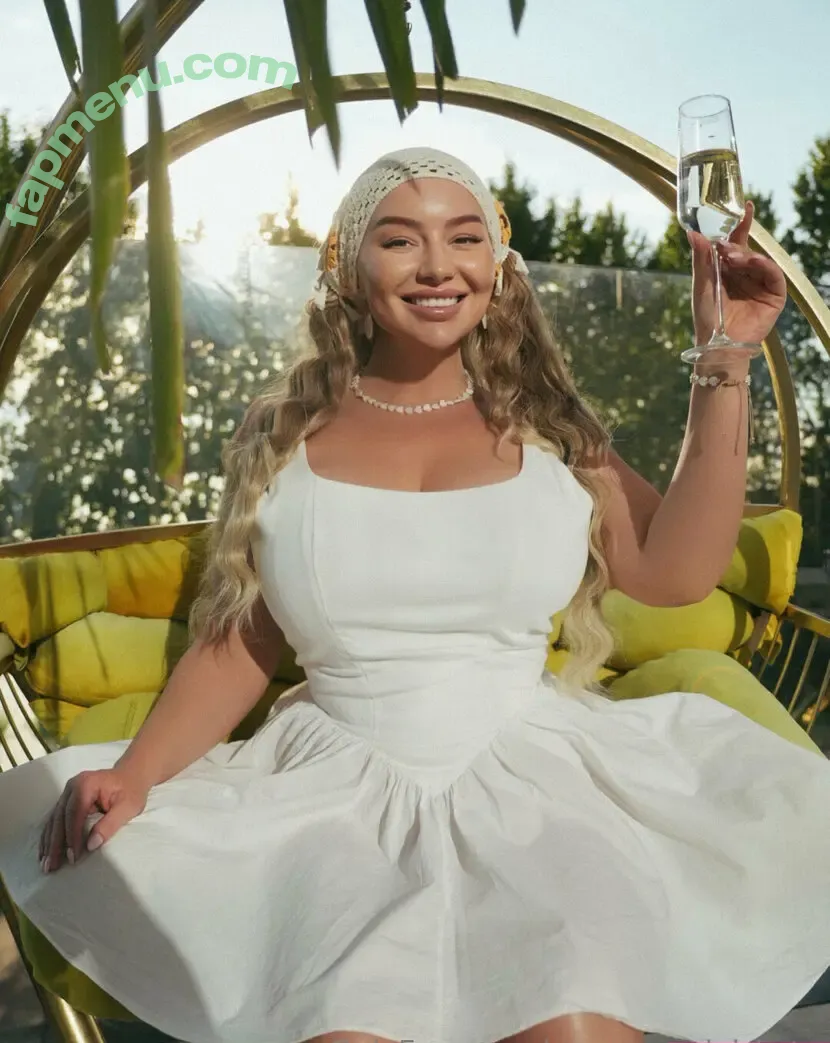 curvy_model_kate nude photo #0261 (curvykate)