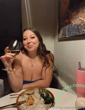 curvy-natural-avery / averyywoods nude photo #0112