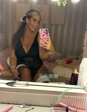 Curvyandiloveit / shannon_paigexo nude photo #0036