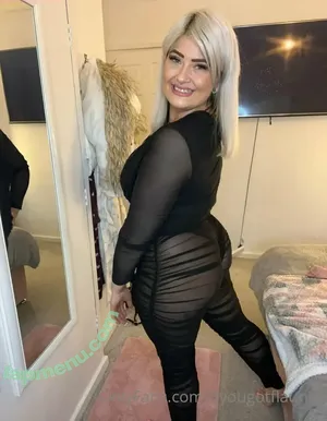 Curvyandiloveit / Shannon Paige nude photo #0093