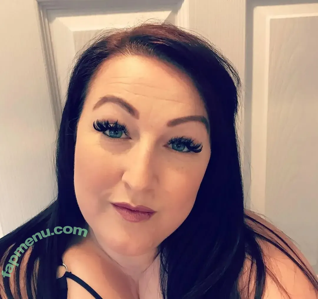 curvycariad nude photo #0006 (crazy_curvy_cute)