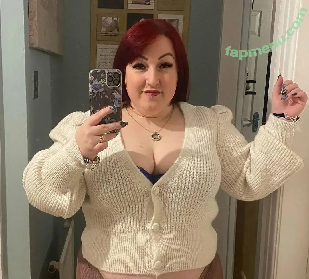 curvycariad nude photo #0028 (crazy_curvy_cute)