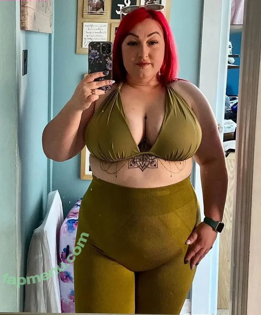 curvycariad nude photo #0038 (crazy_curvy_cute)