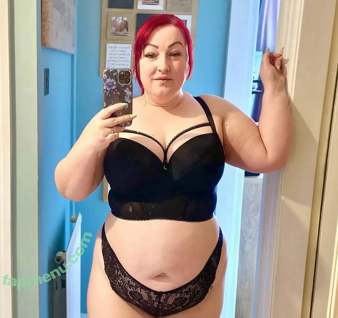 curvycariad nude photo #0046 (crazy_curvy_cute)