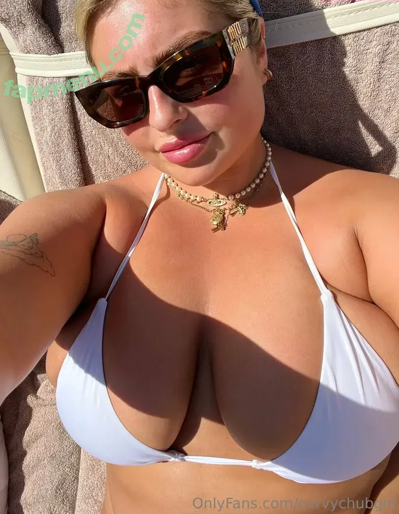 curvychubgirl nude photo #0021 (curvystarlaura)