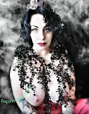 curvyemeraldwitch / Sandra Szatkowski / Sanny / Sansza77 nude photo #0053