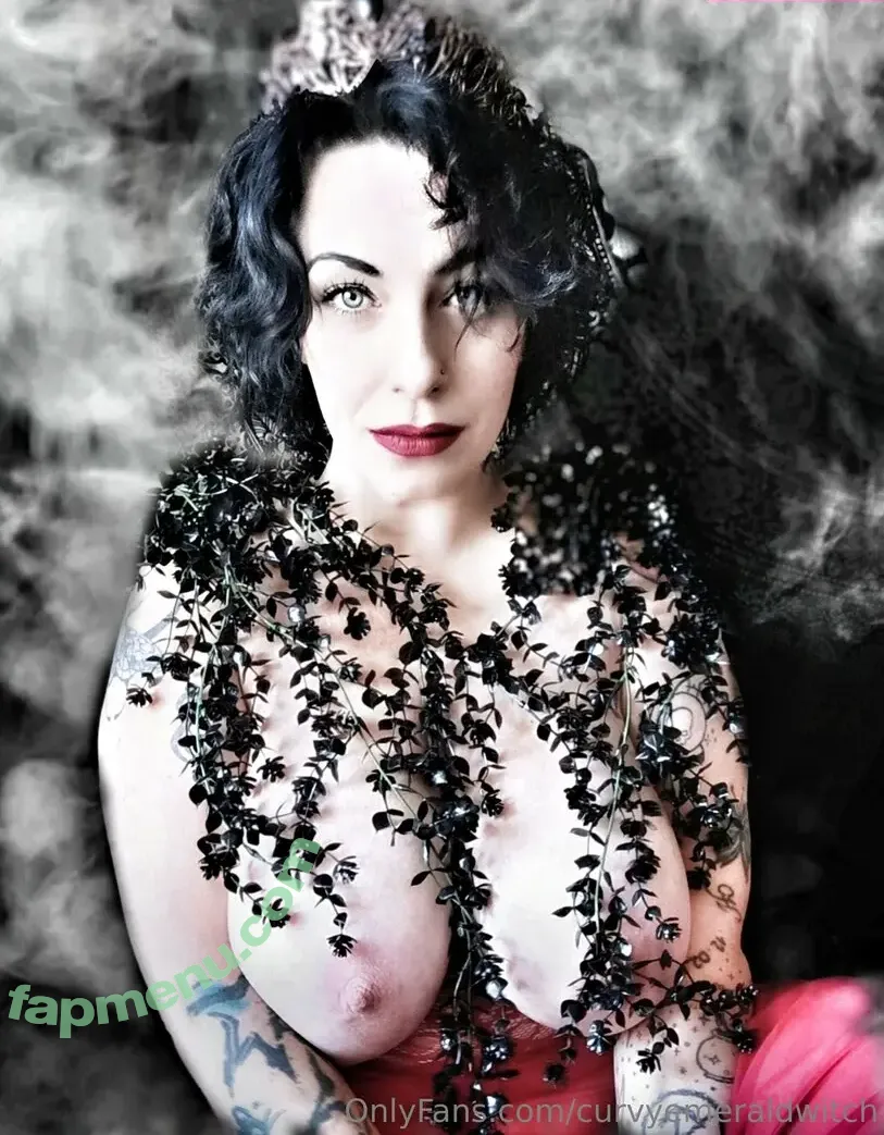 curvyemeraldwitch nude photo #0053 (Sandra Szatkowski / Sanny / Sansza77)