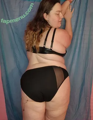 curvymonstergirlfree / freaky_litty_af nude photo #0163