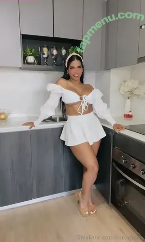 curvywith / curvygirlsgram nude photo #0001