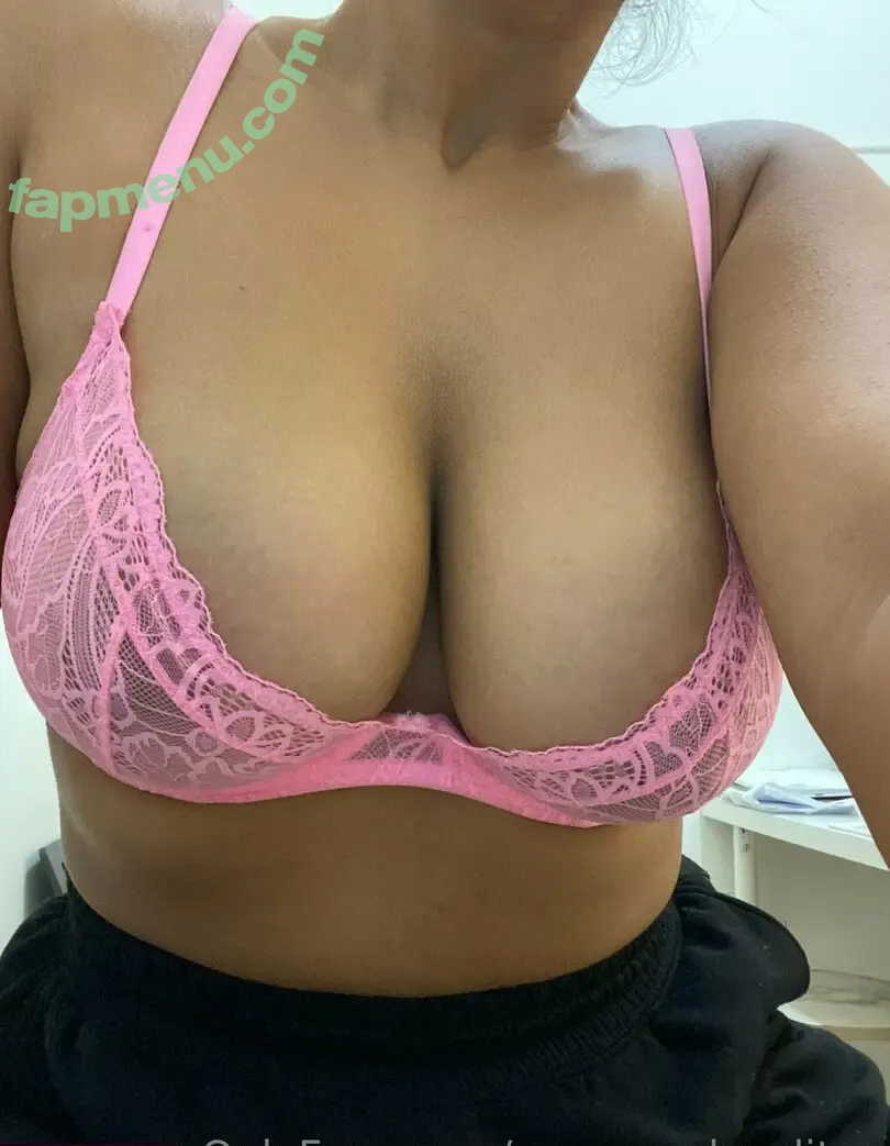 curvyyaphroditee nude photo #0002 (curvyyaphroditee)
