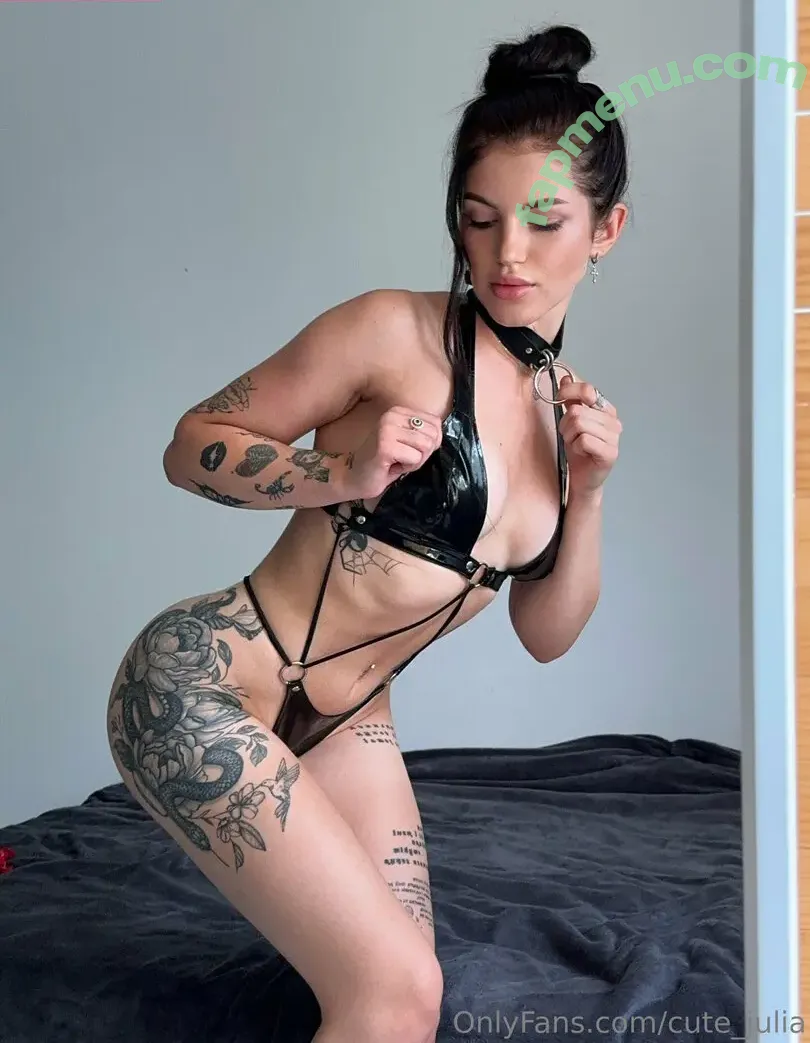 cute_julia nude photo #0003 (cute_julia)