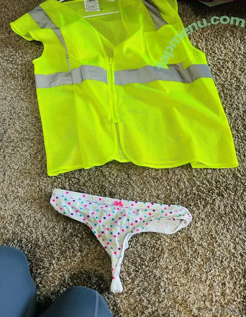 cuteandi nude photo #0001 (cute_andi)