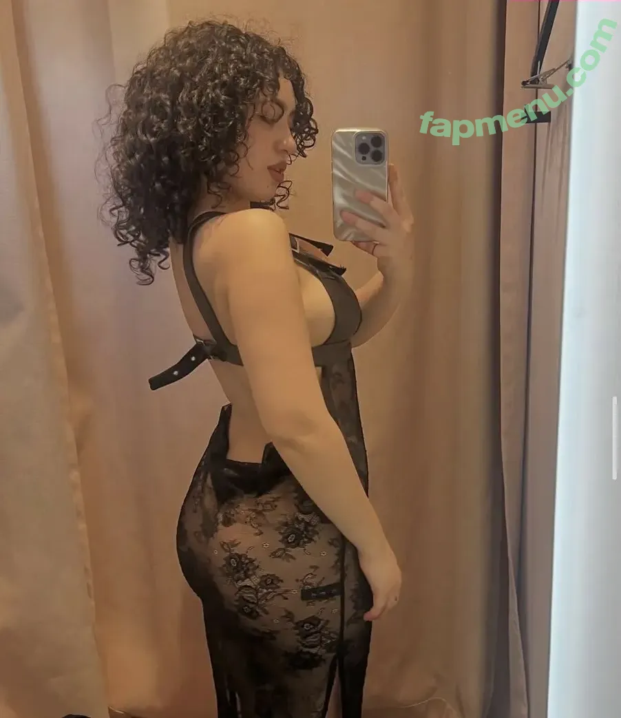 Cutebella nude photo #0011 (bellamonadee / bellaxoxo / cutebellacute)