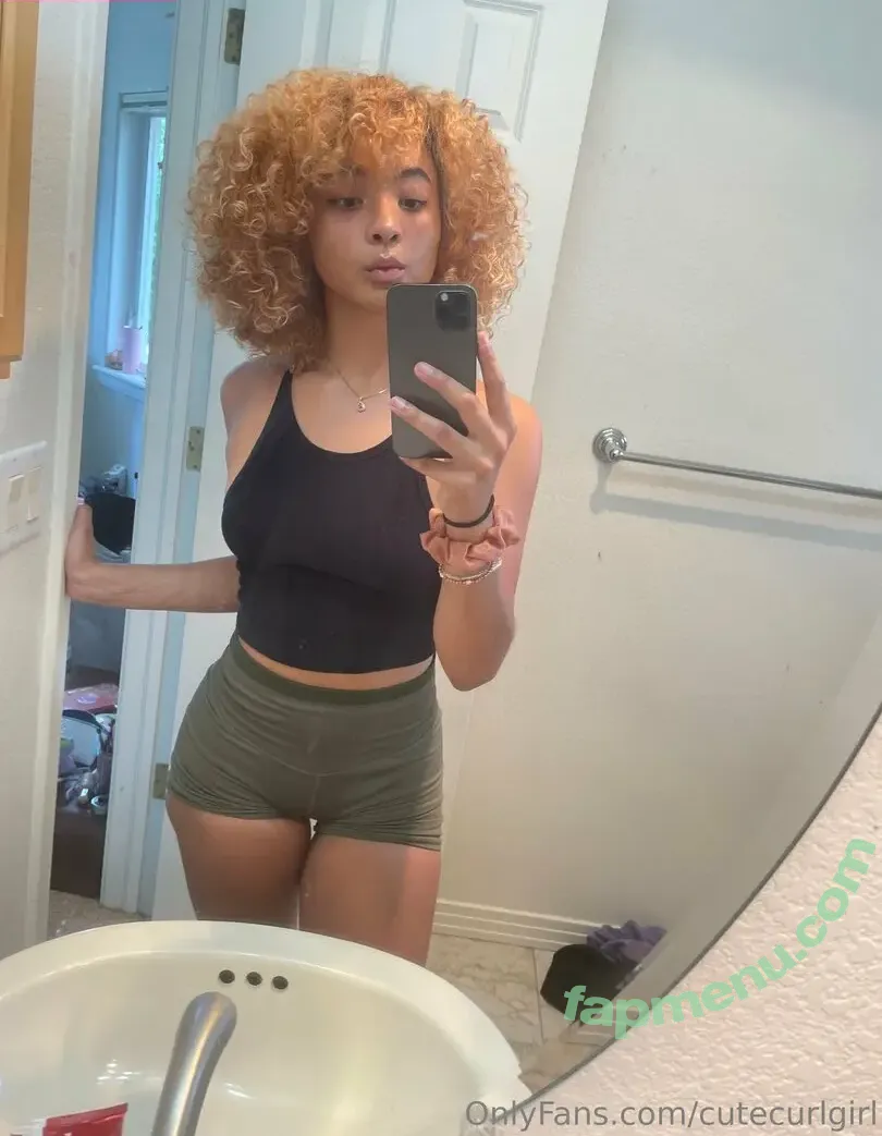 cutecurlgirl nude photo #0005 (cutecurlgirl)