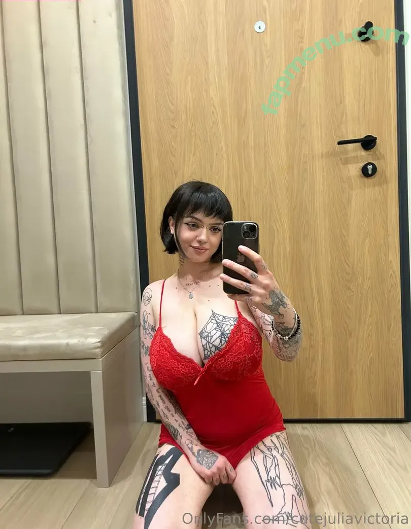 cutejuliavictoria nude photo #0027 (juliavjonasson)