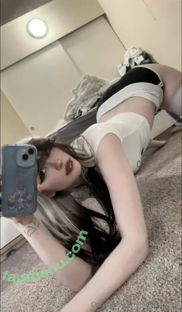 cutelilkitten nude photo #0008 (ccutelilkittenn)