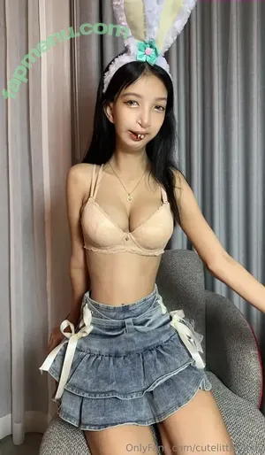  nude photo #0021