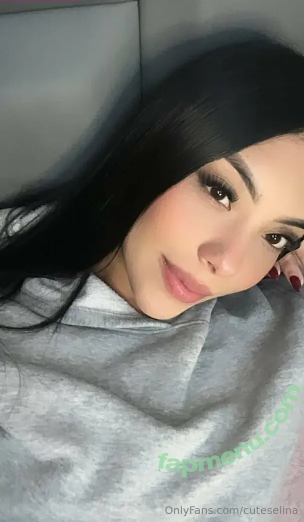 cuteselina nude photo #0004 (cute_seline_)
